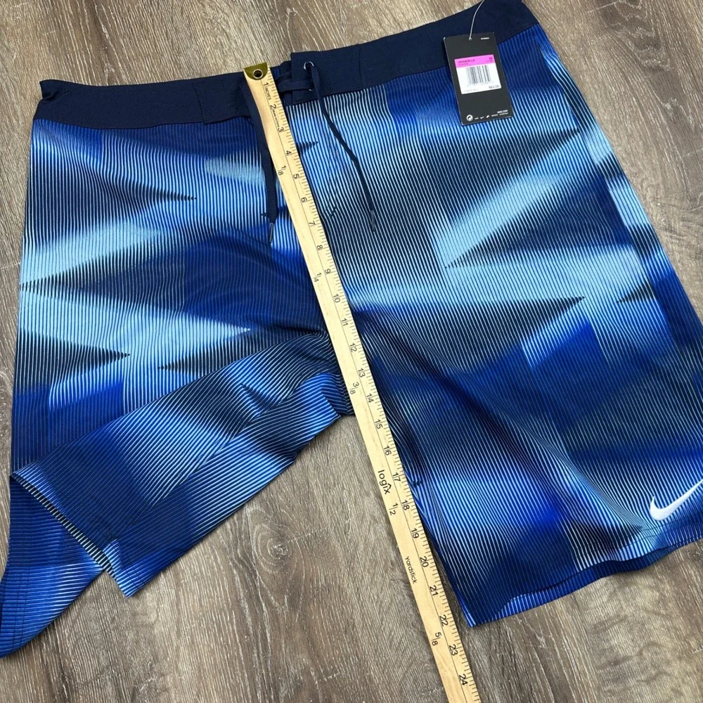 Nike Mens Blue Geometric Digital Print Board Shorts Swim Trunks Surfing Beach 38